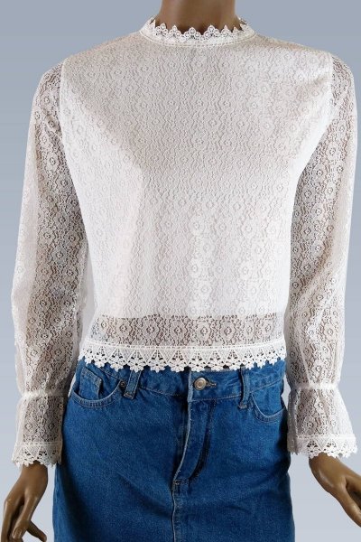 Kol Detaylı Astarlı Beyaz Dantel Tişört